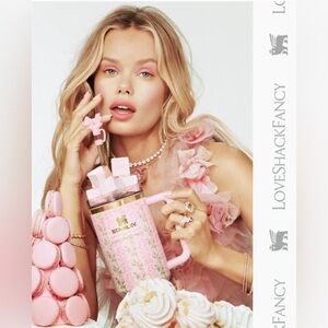 NEW in packaging | Blooming Heirloom | 40oz Stanley